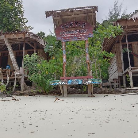 Turtle Dive Homestay Kri Exterior foto